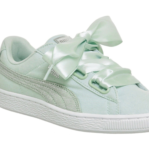 puma heart green